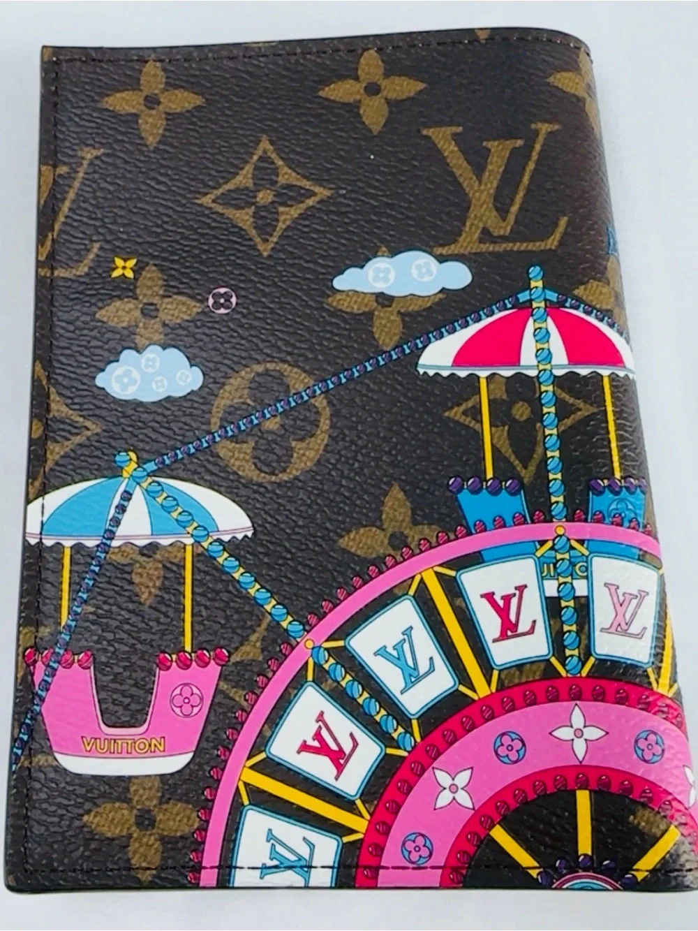 ♥️Louis Vuitton Monogram Big Wheel Passport cover ♥️
